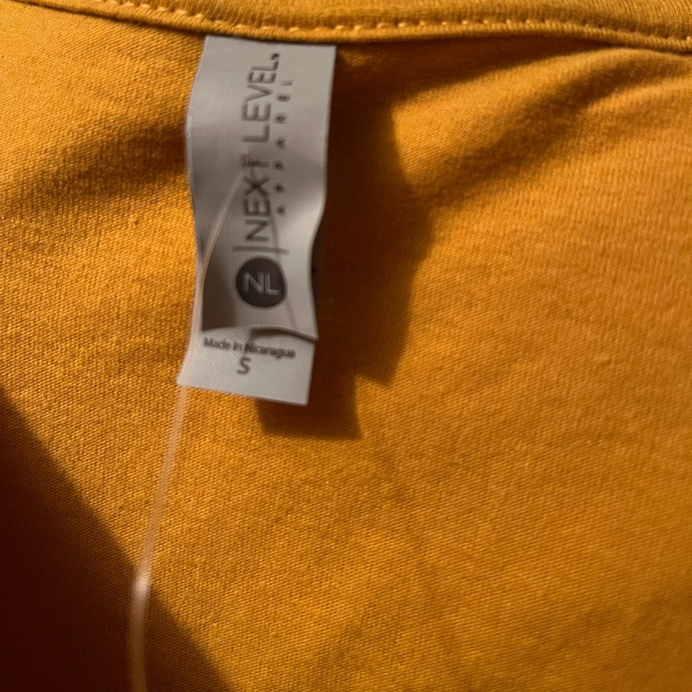 Fun tee shirt - Picture 3 of 9